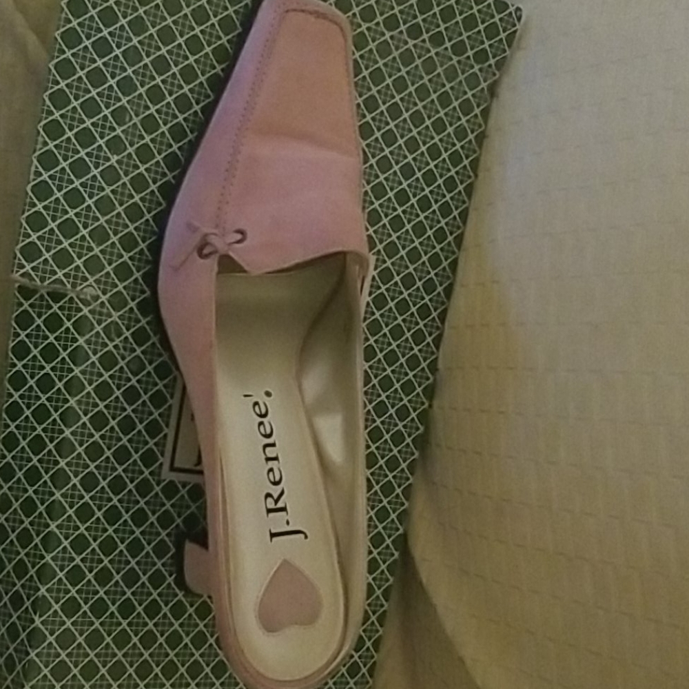 Shoe